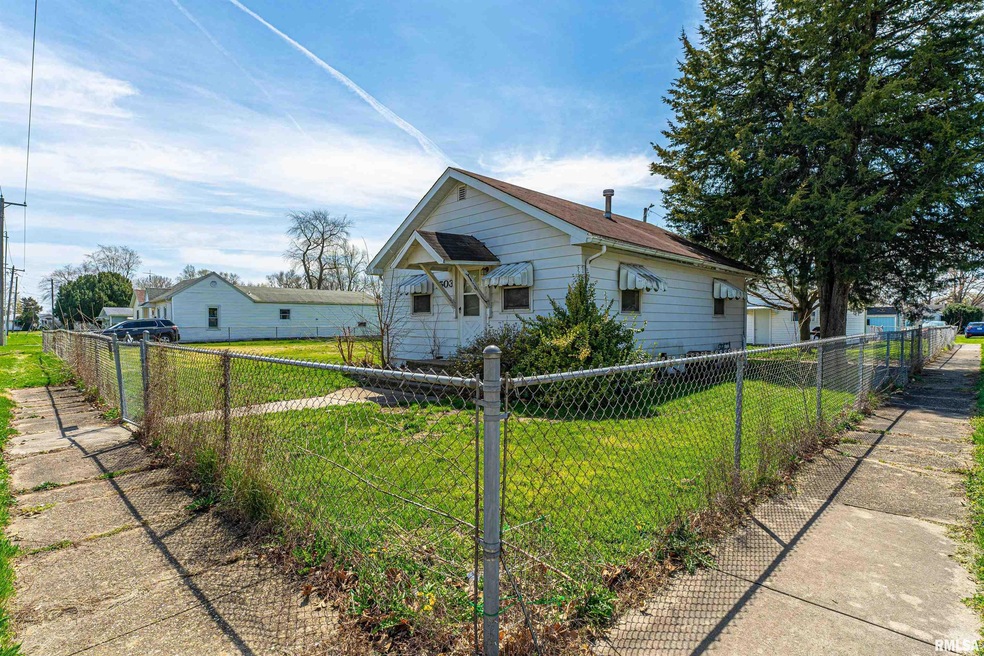 1503 Tremont St, Lincoln, IL 62656 - photo 1