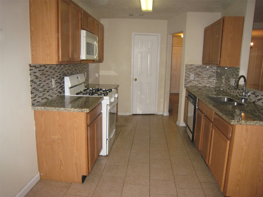 7822 Winding Creek View, Houston, TX 77072 - photo 1