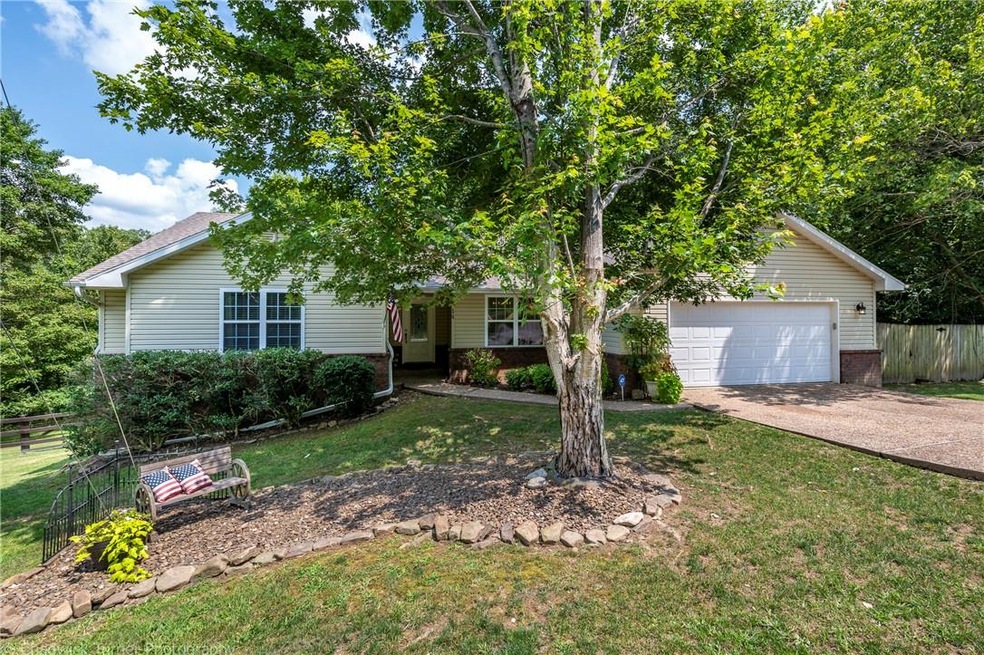 Welcome home to 14 Pennine Lane