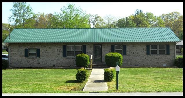 1104 Mcmahan St, Manchester, TN 37355 - photo 1