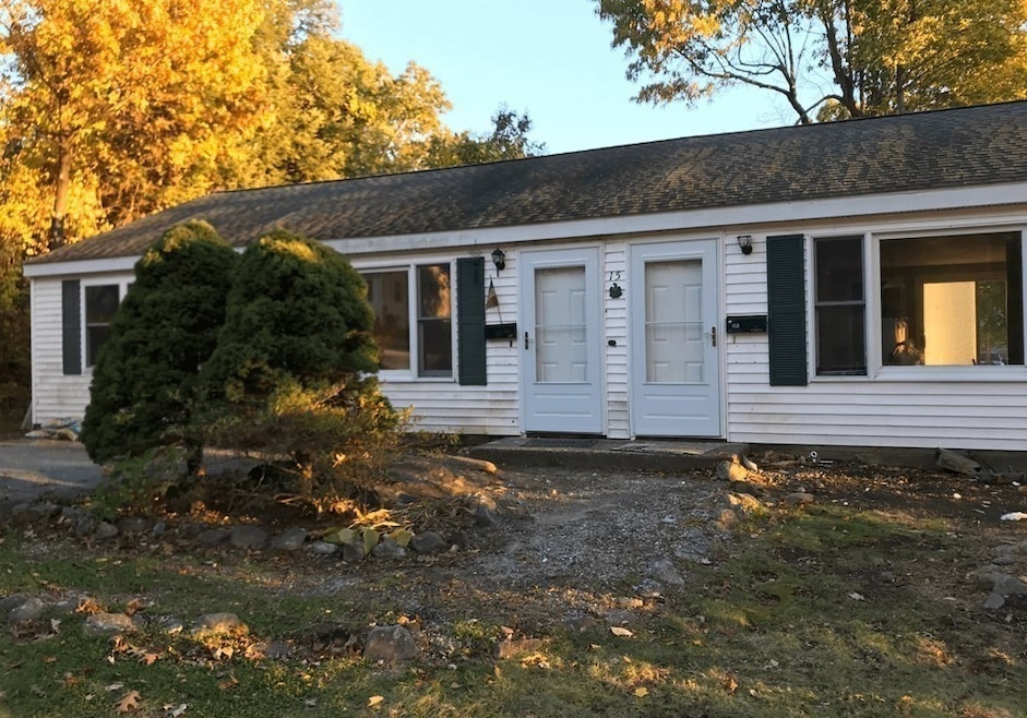 15 Eustis St unit A, Worcester, MA 01606 - photo 1