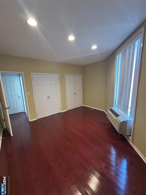 50 Pine St unit 214, Montclair, NJ 07042 - photo 1
