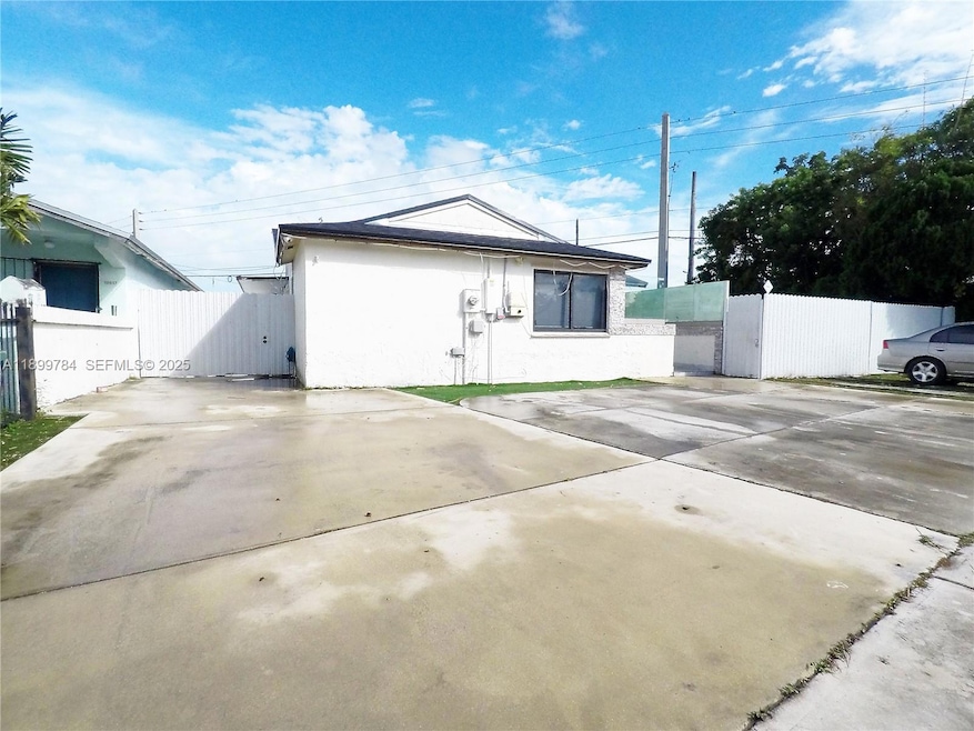 19823 SW 123rd Place, Miami, FL 33177 - photo 1