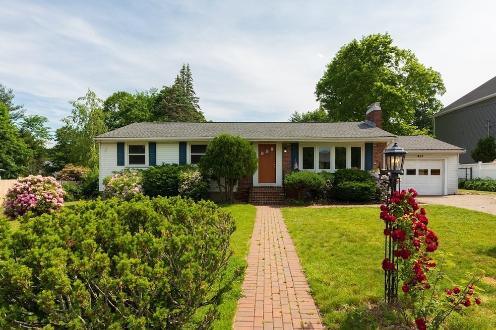 Sold $850,000 • Co-Listing Agent