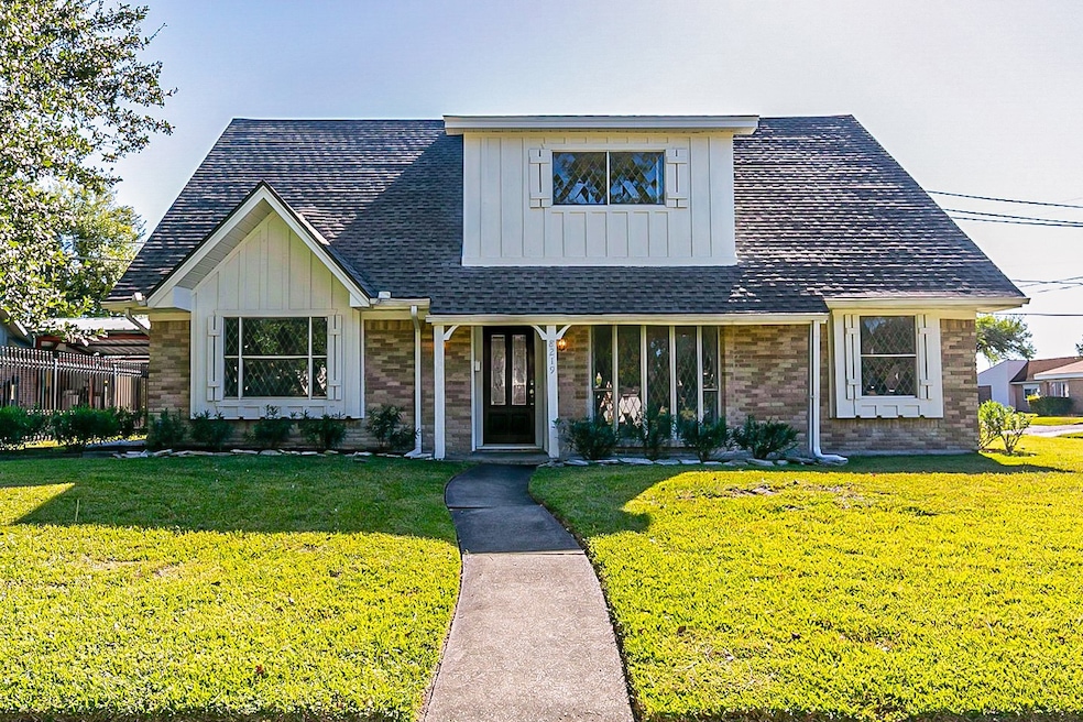 8219 Hazen St, Houston, TX 77036 - photo 1