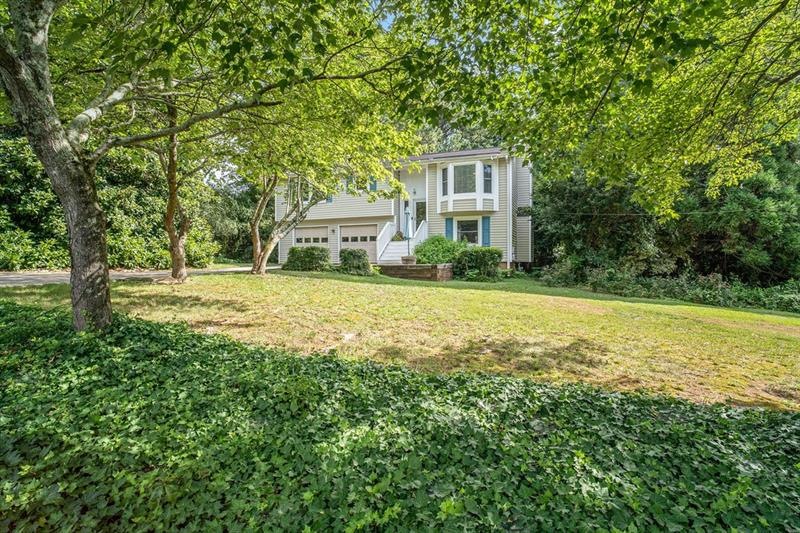 1028 Chartley Dr SW, Lilburn, GA 30047 - photo 1