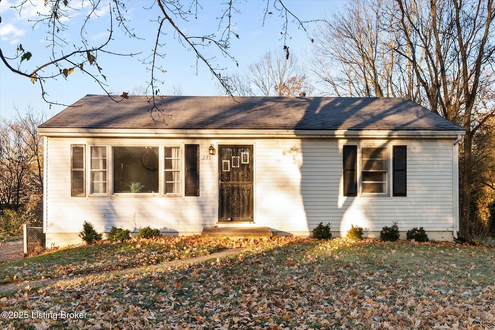 255 Webbmont Cir, Shelbyville, KY 40065 - photo 1