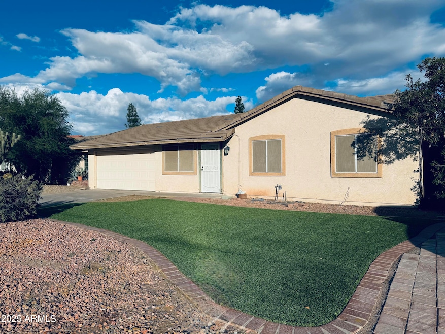 1417 S 66th Ln, Phoenix, AZ 85043 - photo 1