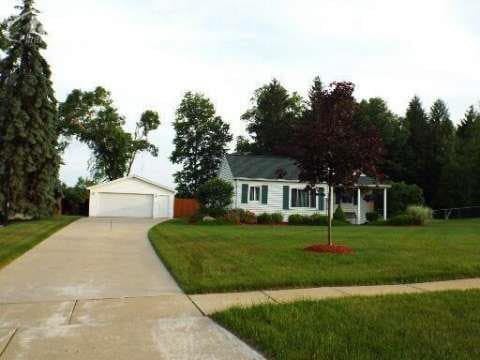 417 Allen St, Clio, MI 48420 - photo 1