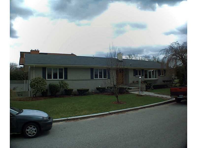 80 Faunce Dr, Providence, RI 02906 - photo 1