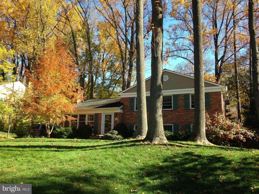 2417 Barbour Rd, Falls Church, VA 22043 - photo 1