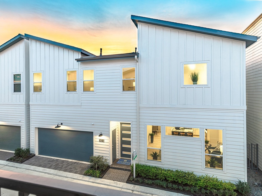 502 W Donovan St unit K, Houston, TX 77091 - photo 1