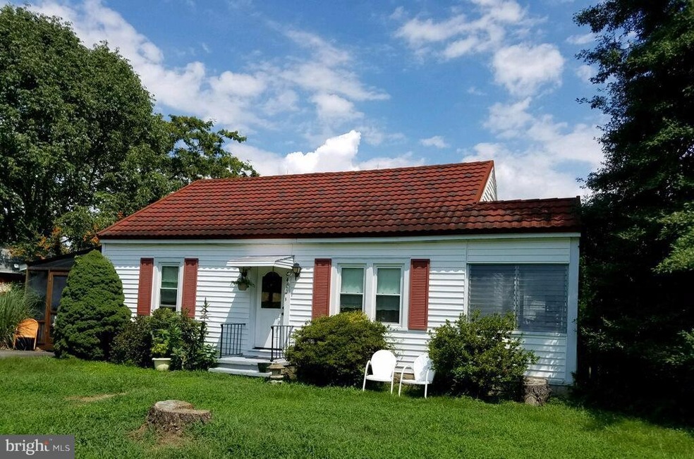 3401 Stratford St, Colonial Beach, VA 22443 - photo 1