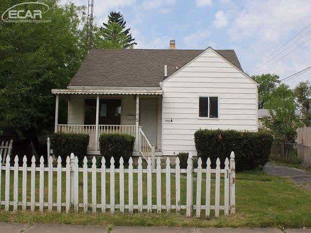 1715 N Lynch St, Flint, MI 48506 - photo 1