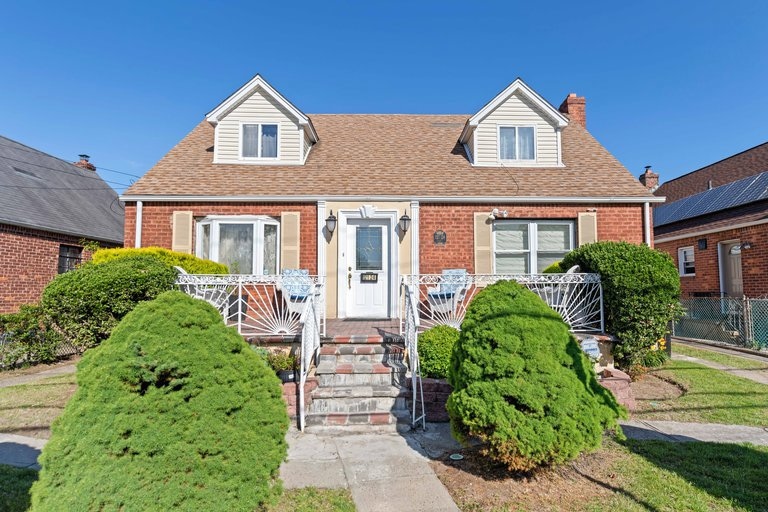 121-24 Francis Lewis Blvd, Jamaica, NY 11413 - photo 1