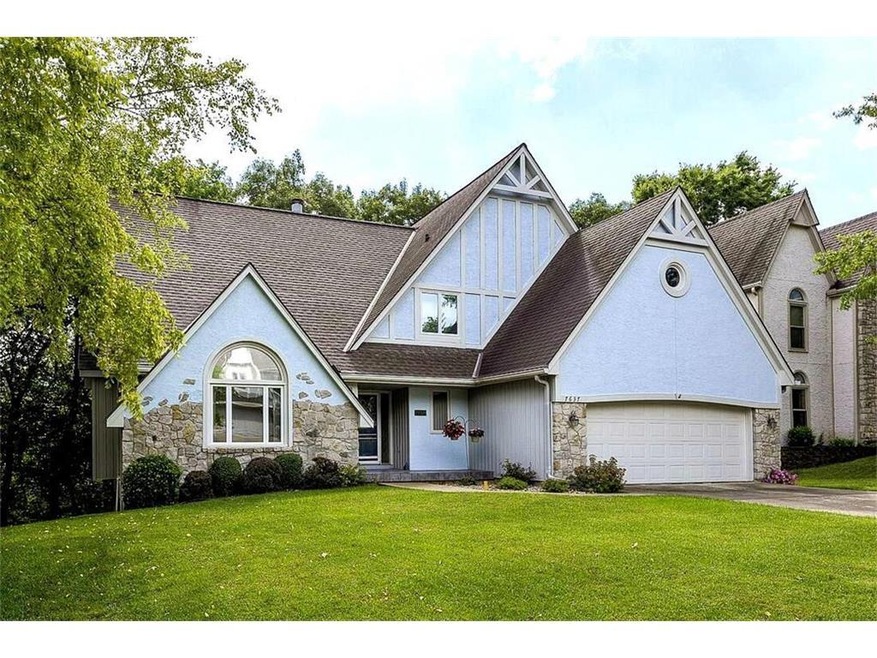 7637 Acuff Ln, Shawnee, KS 66216 - photo 1