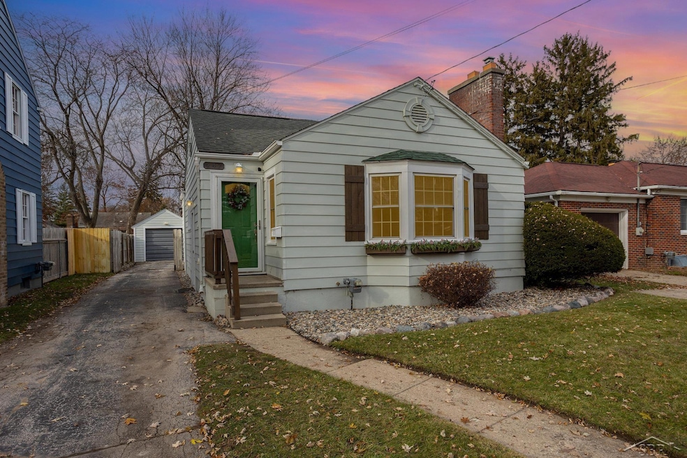 For Sale $109,900 • Co-Listing Agent