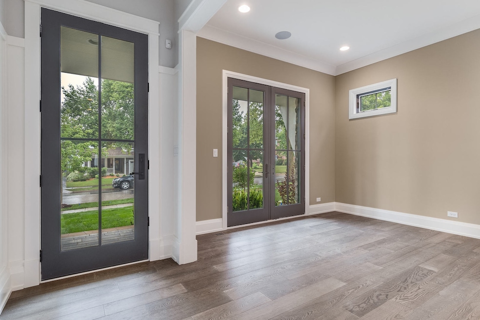 435 N Walnut St, Elmhurst, IL 60126 - photo 1