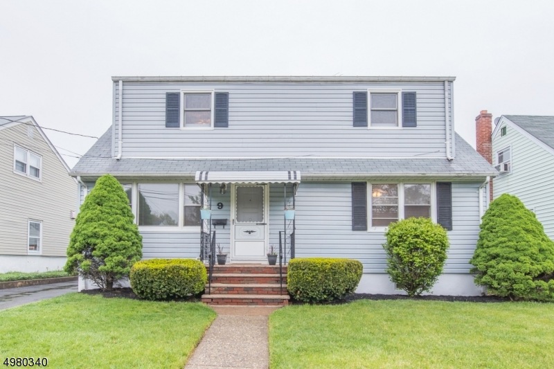 9 Meadow Ln, Clifton, NJ 07012 - photo 1