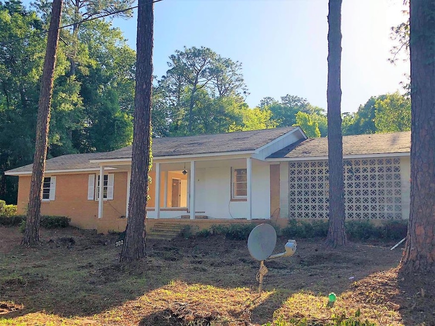 302 Raintree Dr, Douglas, GA 31533 - photo 1