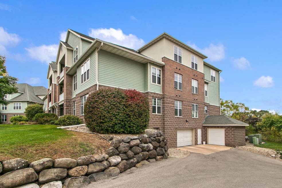 5470 Caddis Bend unit 102, Fitchburg, WI 53711 - photo 1