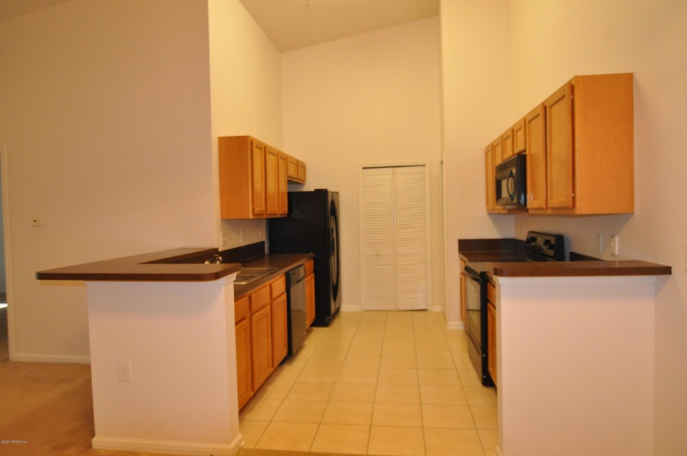 5201 Playpen Dr unit 12, Jacksonville, FL 32210 - photo 1