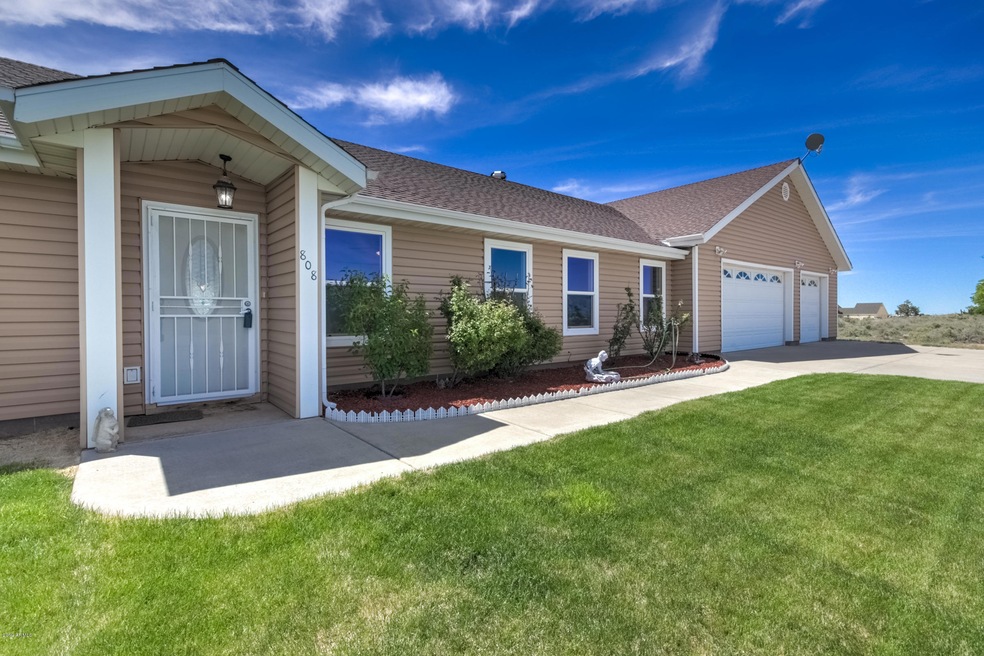 808 Reidhead Ave-6