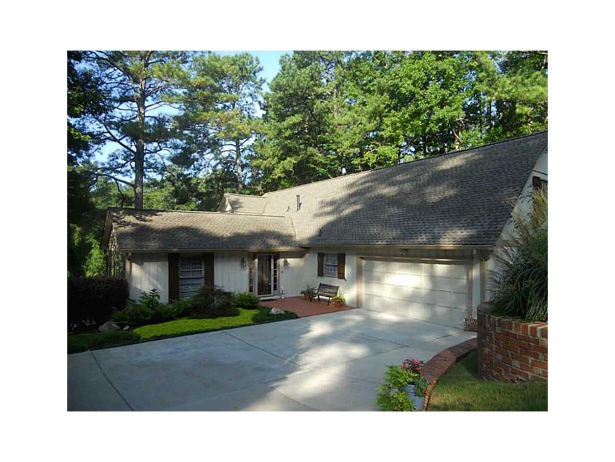 9335 Martins Lake Dr, Roswell, GA 30076 - photo 1