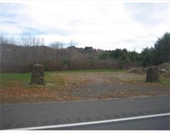 463 Sunderland Rd, Amherst, MA 01002 - photo 1