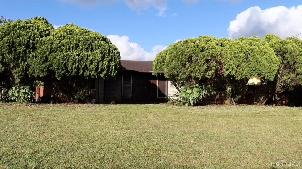 Huge front yard with great curb appeal.