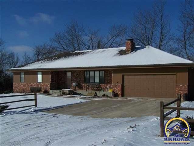 9817 T4 Rd, Hoyt, KS 66440 - photo 1