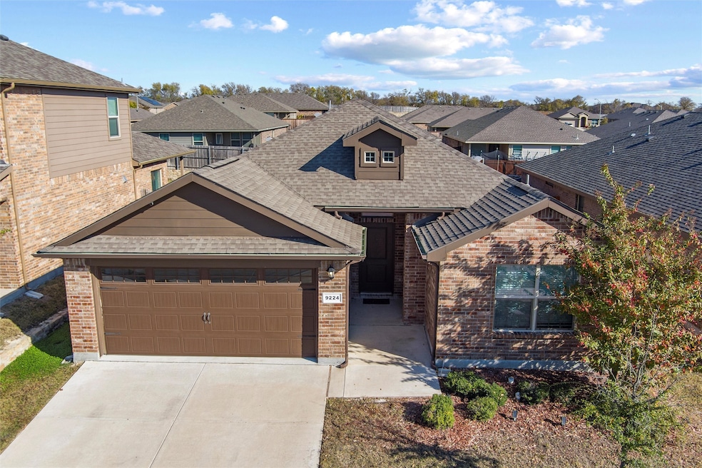 9224 Herringbone Dr, Fort Worth, TX 76131 - photo 1