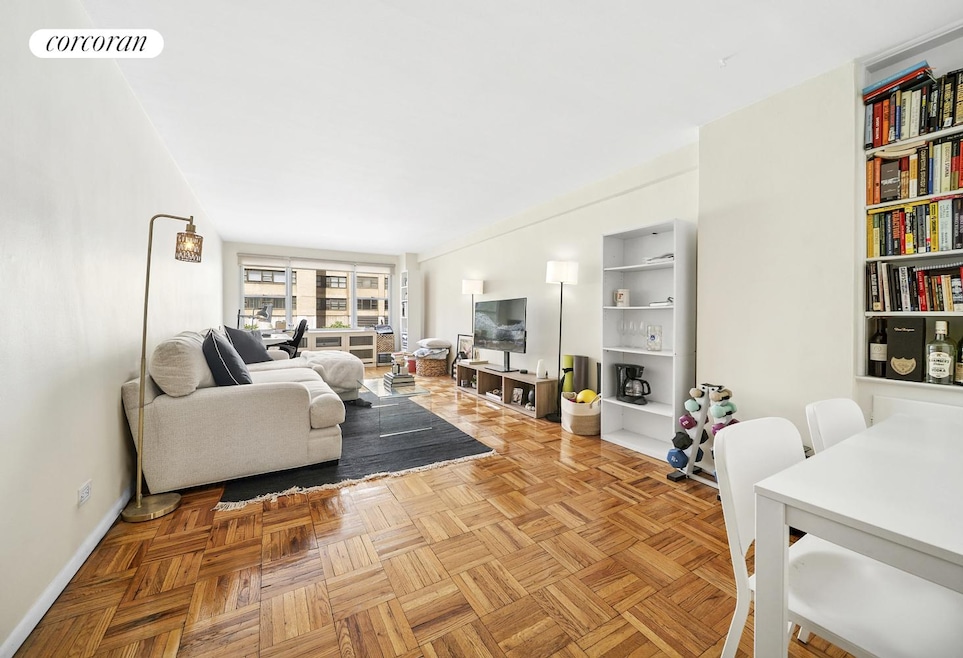 For Sale $610,000 • Co-Listing Agent