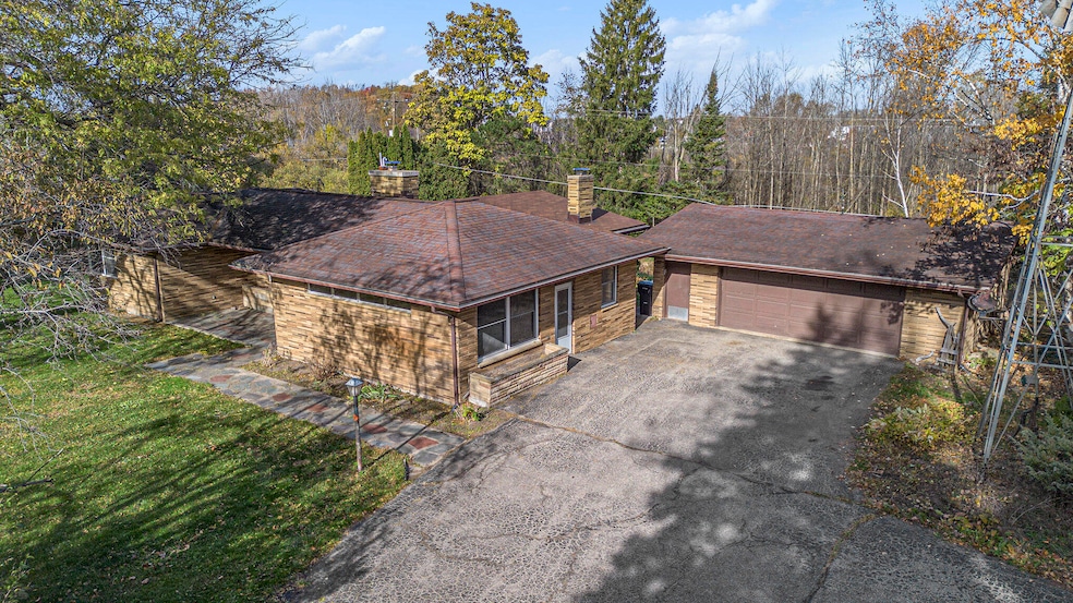 883 84th St SE, Byron Center, MI 49315 - photo 1