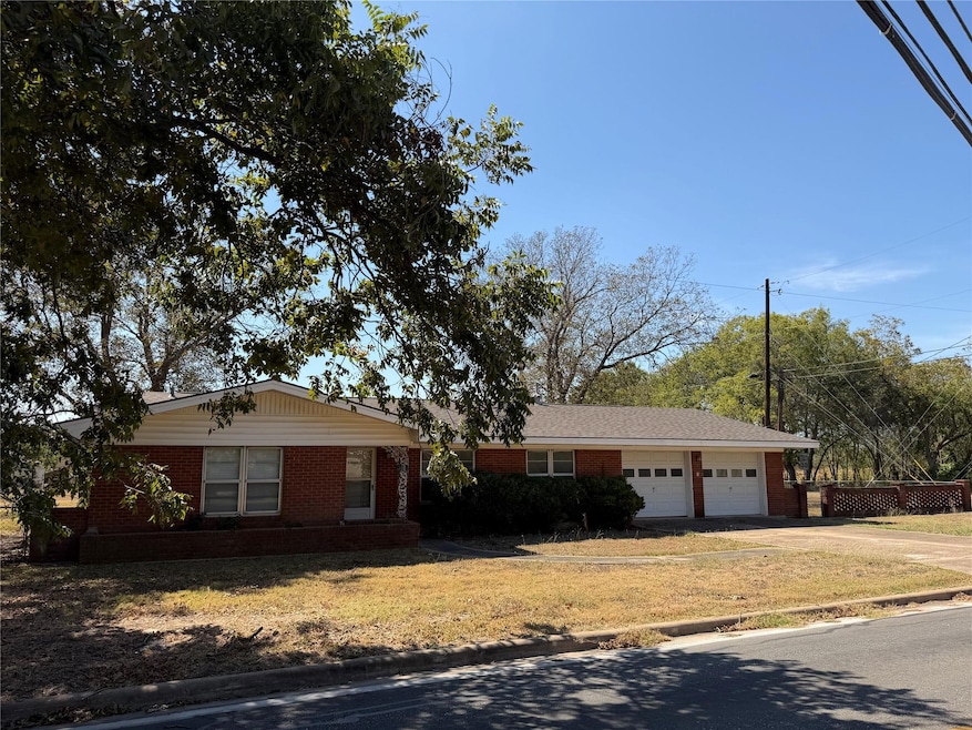 Under Contract $450,000