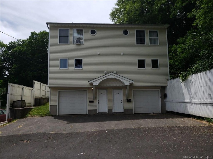 37 Munchausen Ave, Bristol, CT 06010 - photo 1