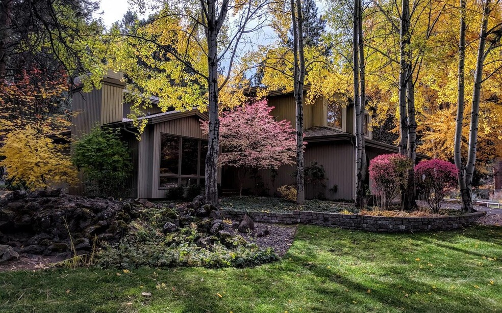 60665 Teton Ct, Bend, OR 97702 - photo 1