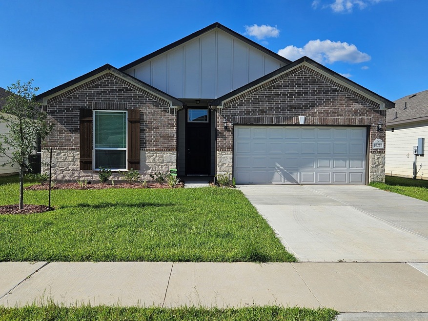 10251 Pelican Hills Ln, Cleveland, TX 77327 - photo 1