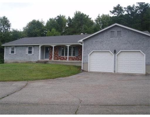 86 Chapel St unit all, Holden, MA 01520 - photo 1