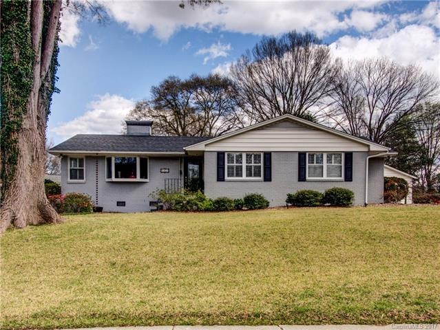 Ranch Home 4 Bedroom 2 full bath cedar lined close