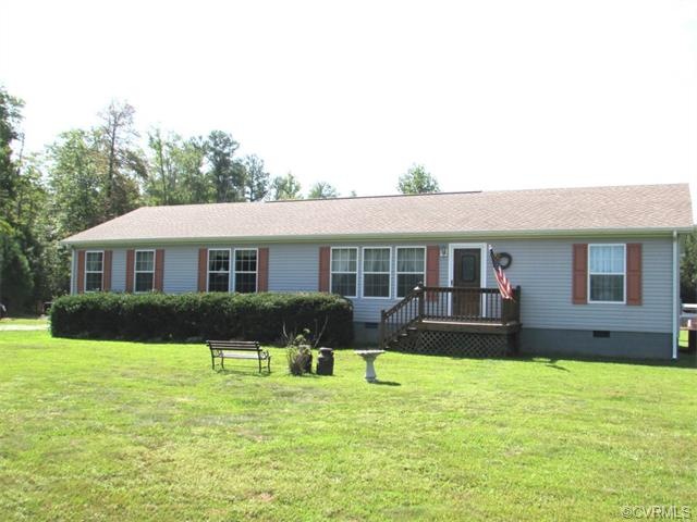 946 Howerton Rd, Dunnsville, VA 22454 - photo 1