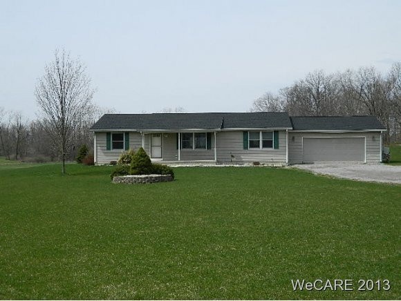 3943 Stewart Rd, Lima, OH 45801 - photo 1