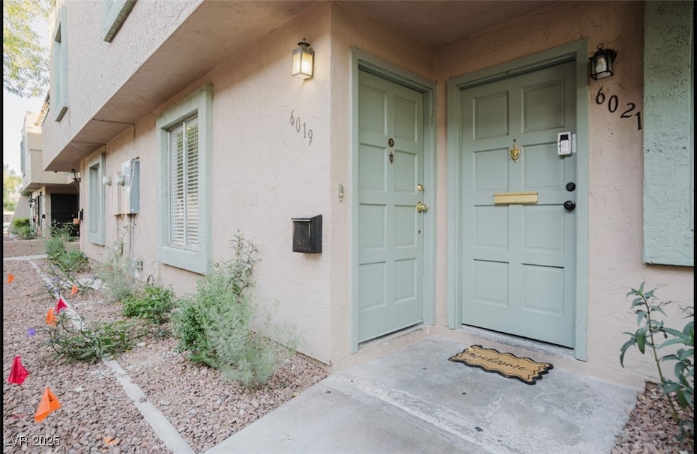 For Rent $1,300/month