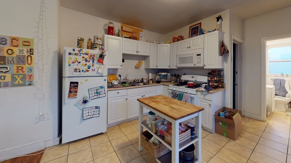 11 Ransom Rd unit 3, Brighton, MA 02135 - photo 1