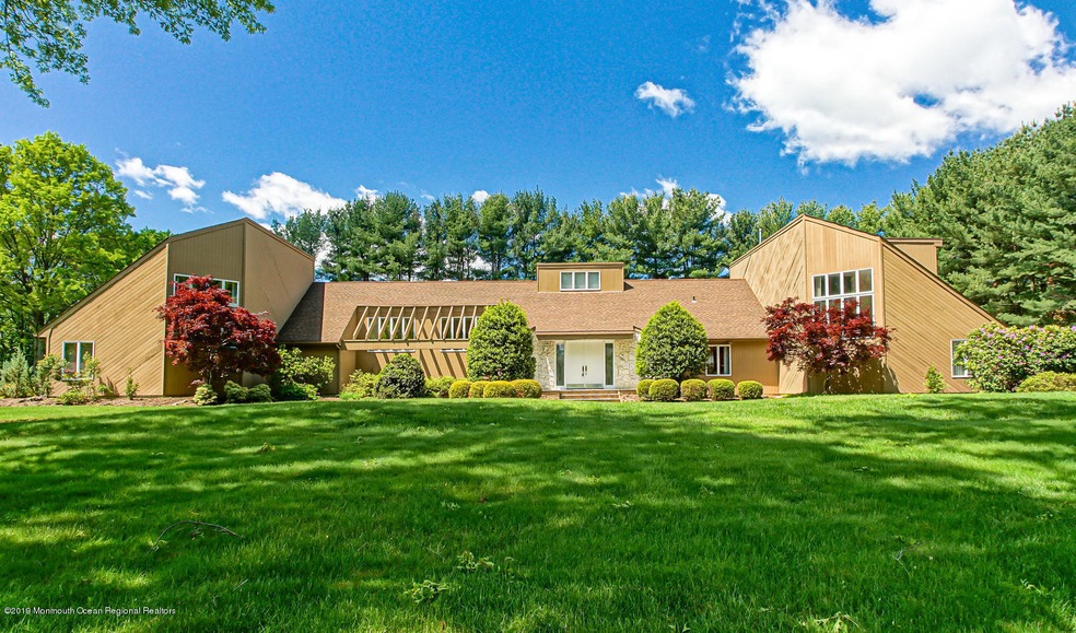 28 Ladwood Dr, Holmdel, NJ 07733 - photo 1