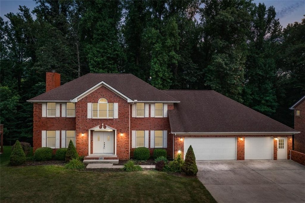 5453 Redbird Dr, Columbus, IN 47201 - photo 1