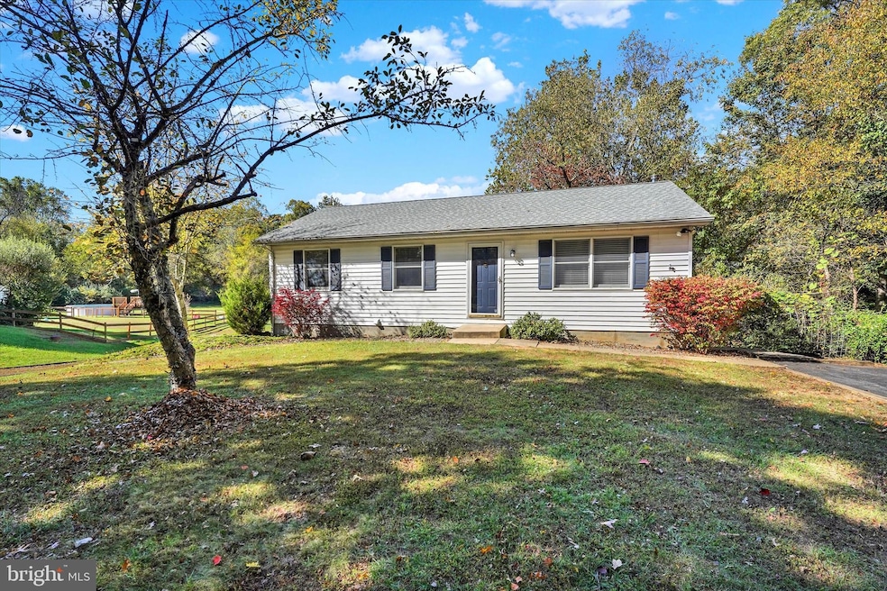 120 White Pine Cir, Elkton, MD 21921 - photo 1