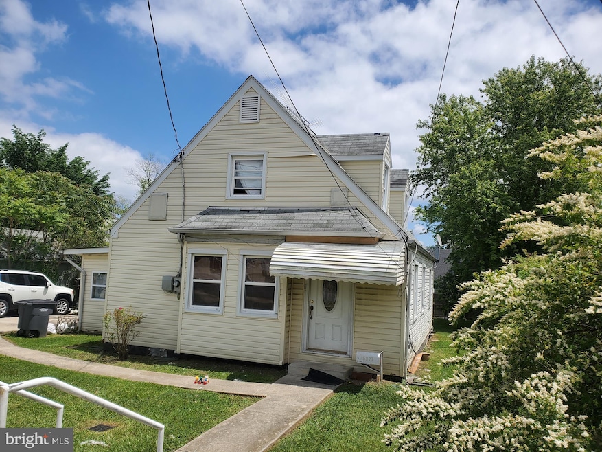 5927 N Kings Hwy, Alexandria, VA 22303 - photo 1