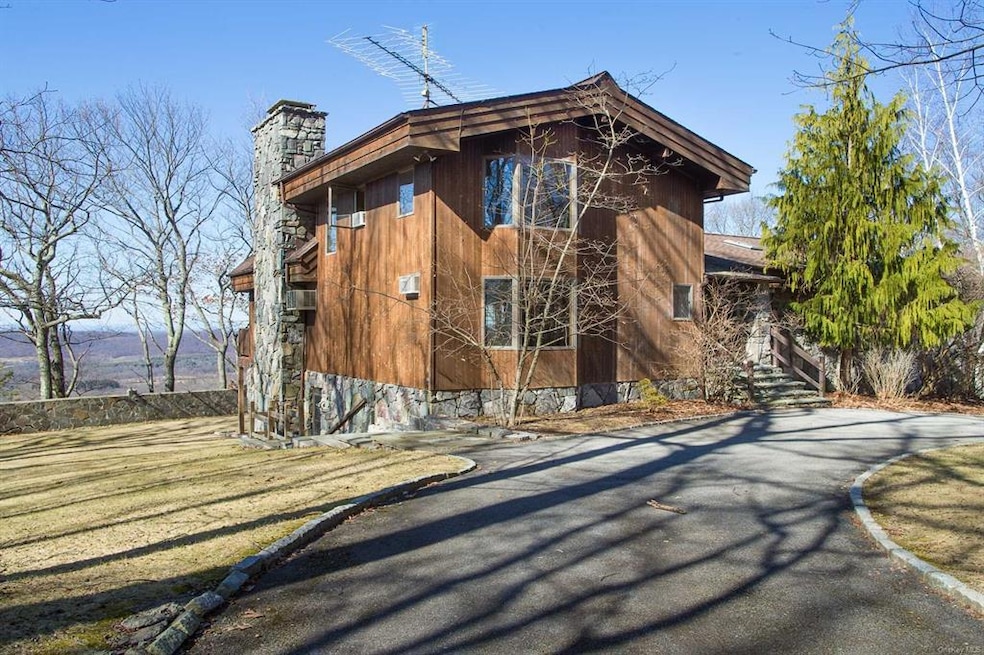 9 Jack & Jill Rd, Poughquag, NY 12570 - photo 1