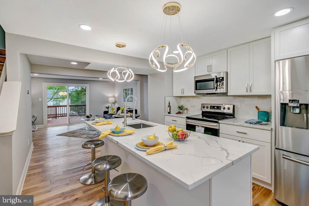 19106 Willow Spring Dr, Germantown, MD 20874 - photo 1